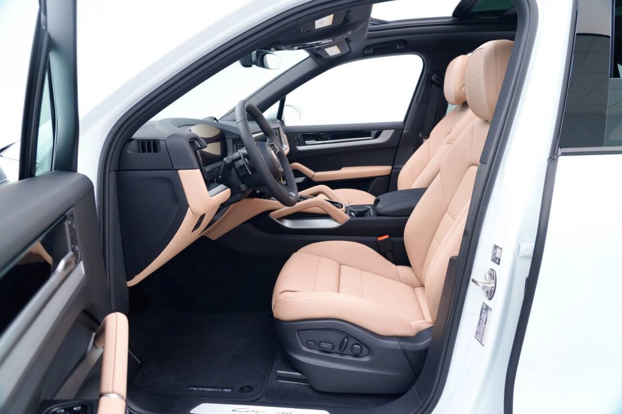 2026 Porsche Cayenne Base