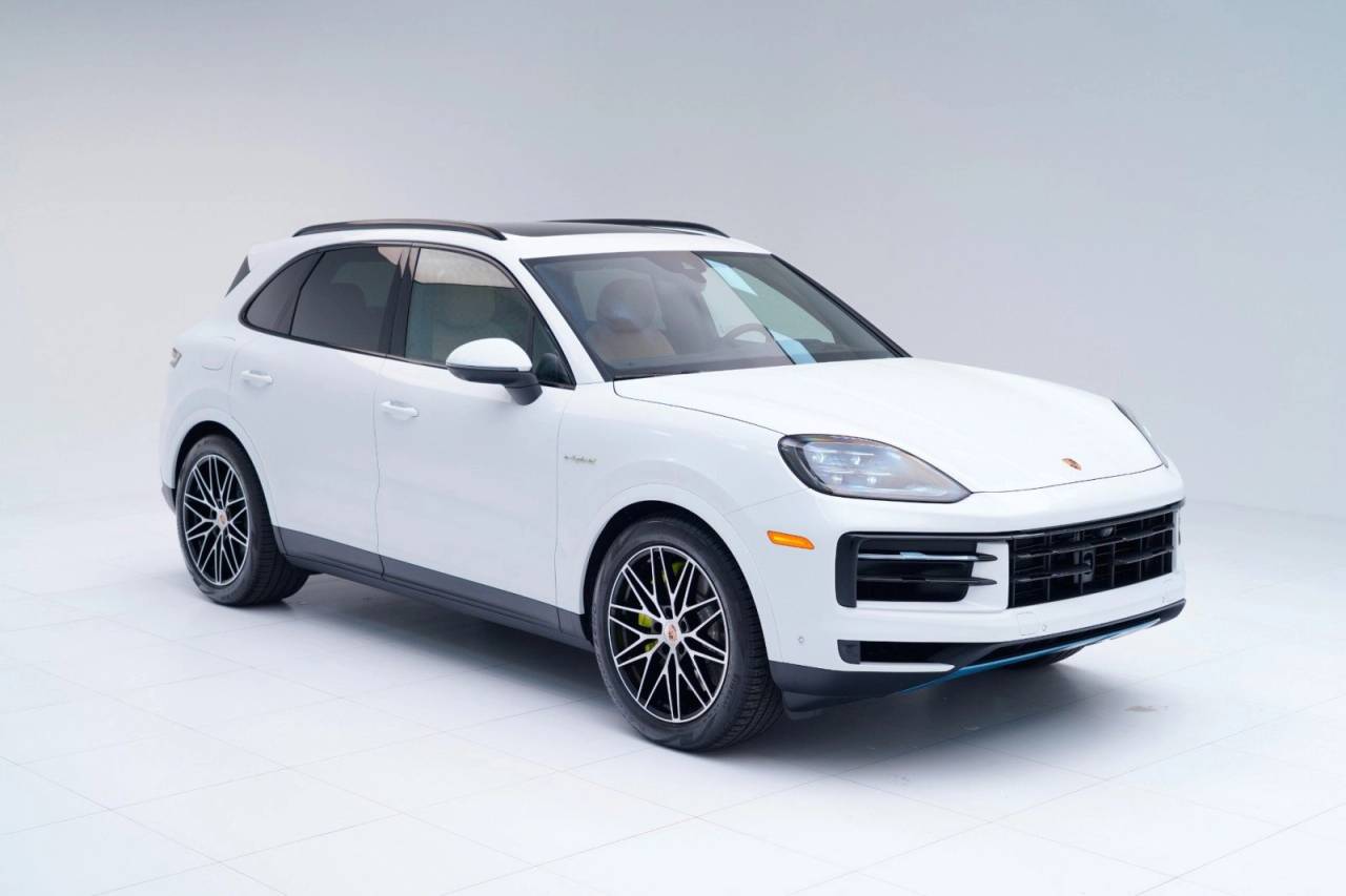2026 Porsche Cayenne Base