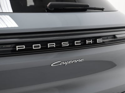 2024 Porsche Cayenne Base