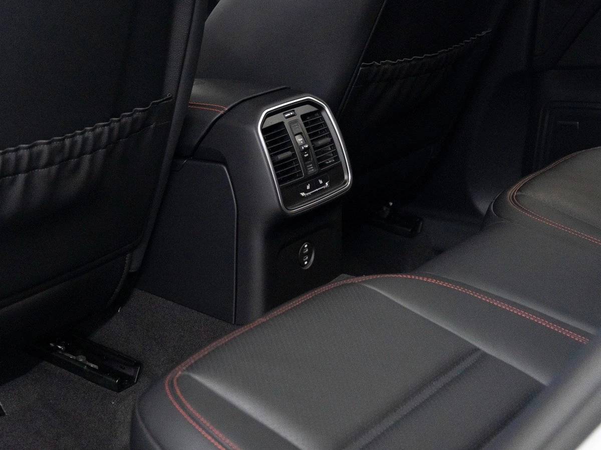 2026 Porsche Macan GTS