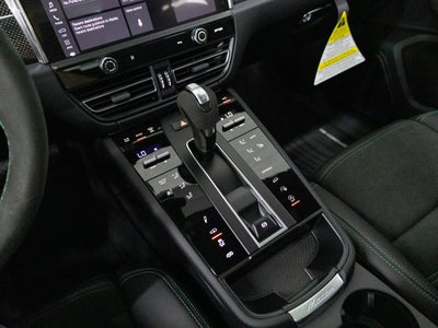 2026 Porsche Macan Macan GTS