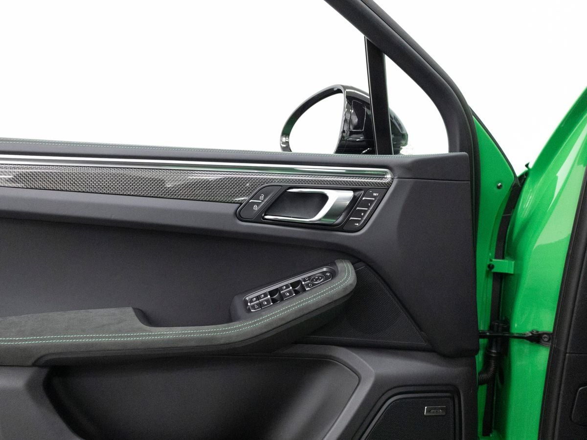 2026 Porsche Macan Macan GTS