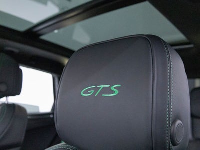 2026 Porsche Macan Macan GTS