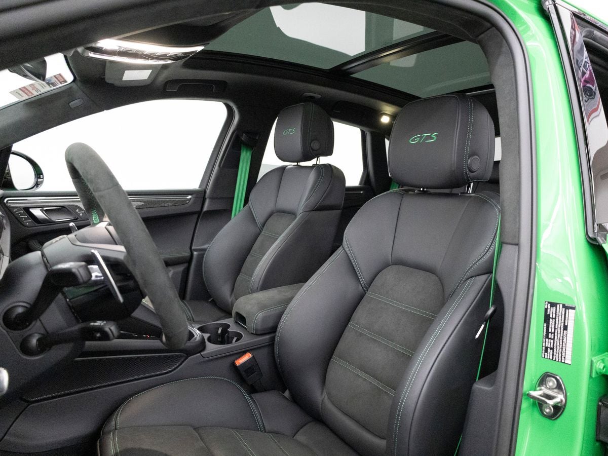 2026 Porsche Macan Macan GTS