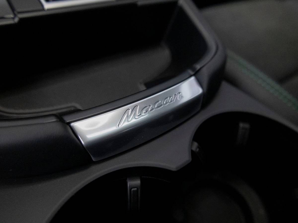 2026 Porsche Macan Macan GTS