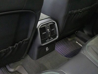 2026 Porsche Macan Macan GTS