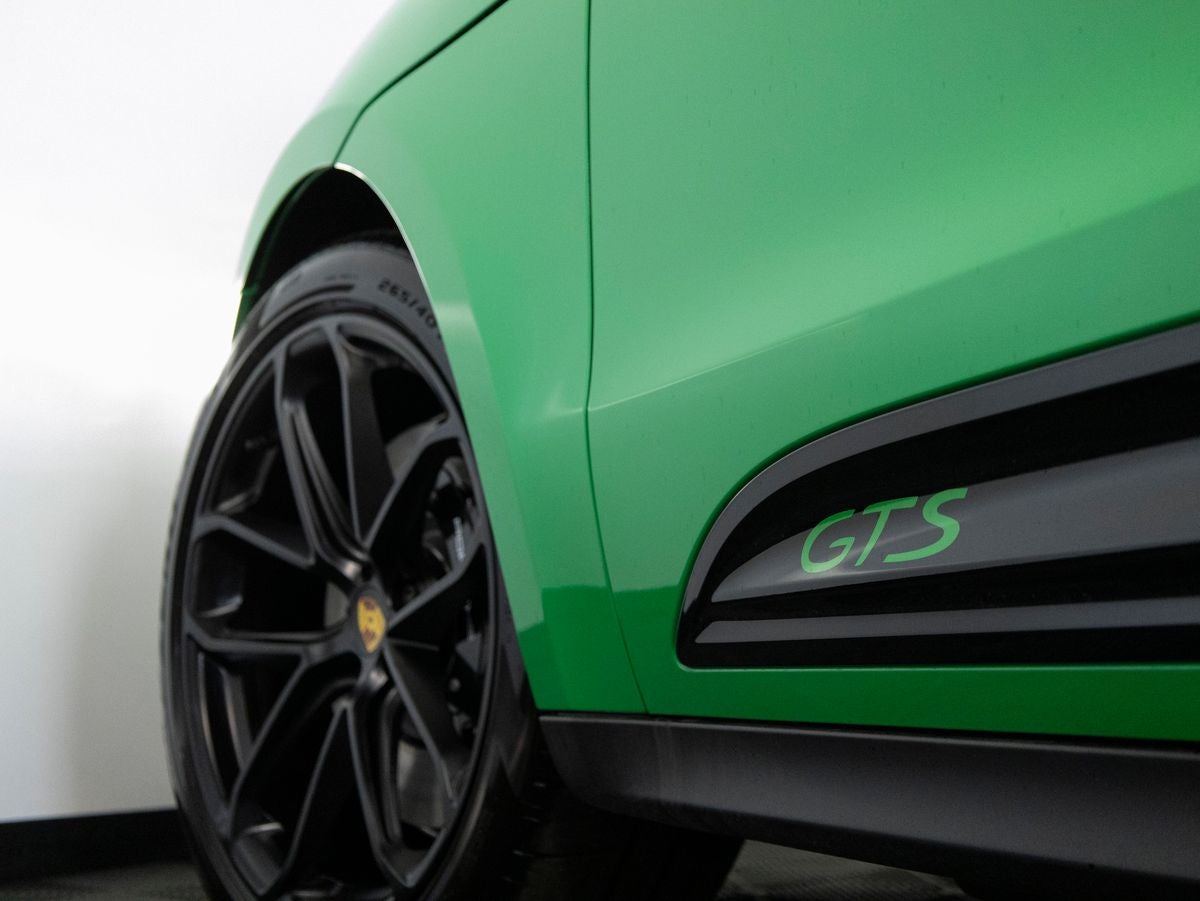 2026 Porsche Macan Macan GTS