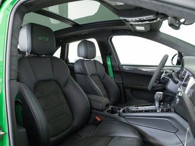 2026 Porsche Macan Macan GTS