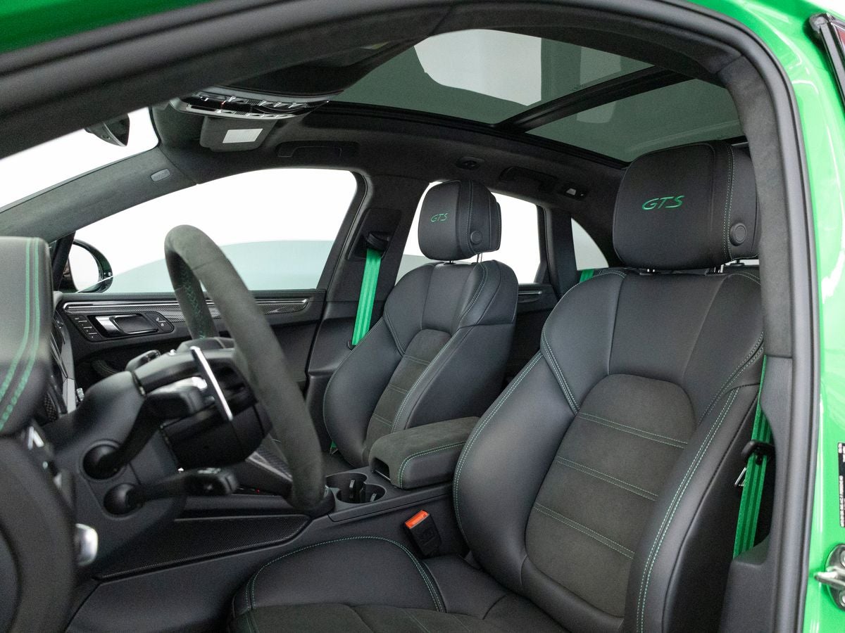 2026 Porsche Macan Macan GTS