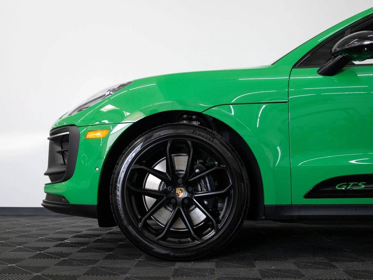 2026 Porsche Macan Macan GTS