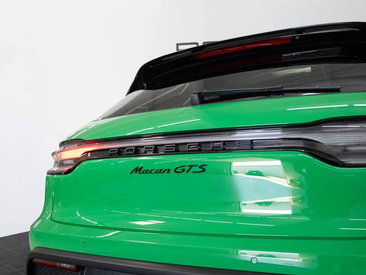 2026 Porsche Macan Macan GTS