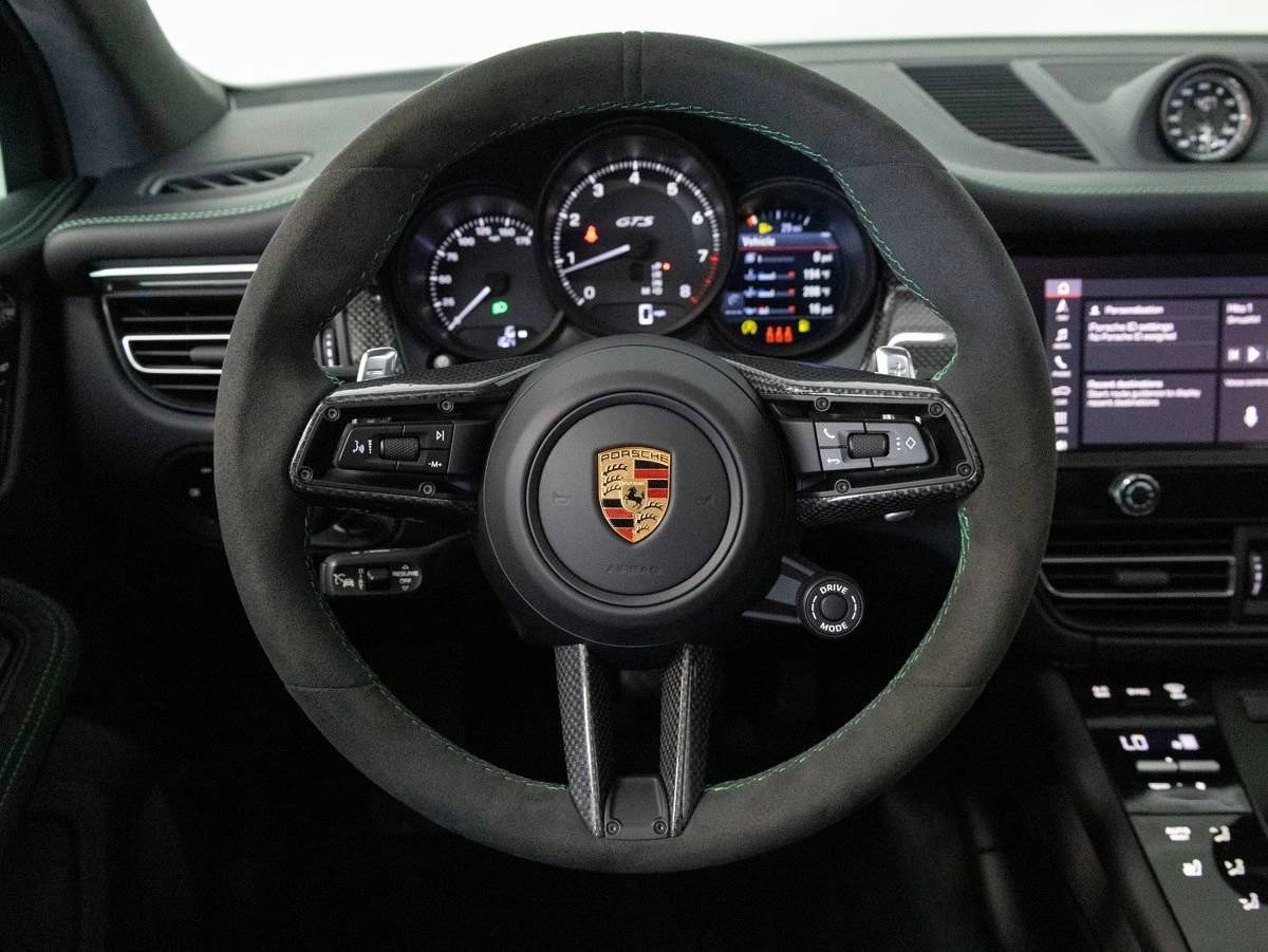 2026 Porsche Macan Macan GTS