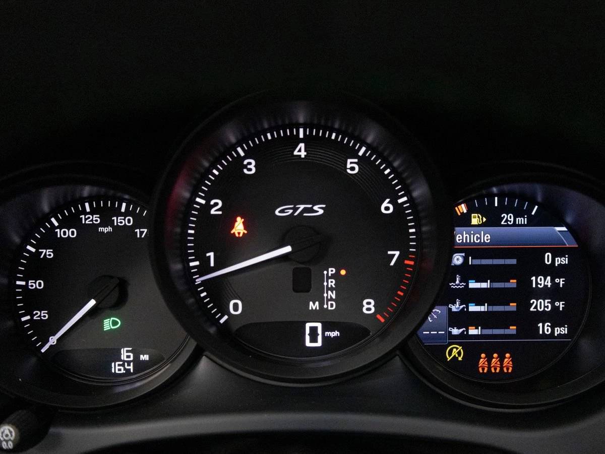 2026 Porsche Macan Macan GTS