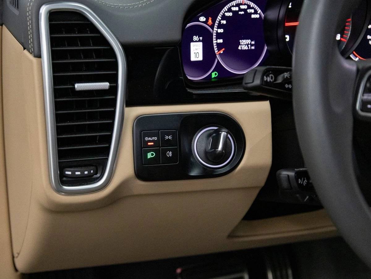 2023 Porsche Cayenne Cayenne Turbo (MY23)
