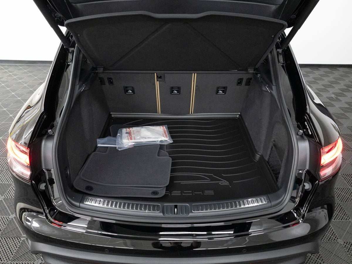2026 Porsche Macan Macan S