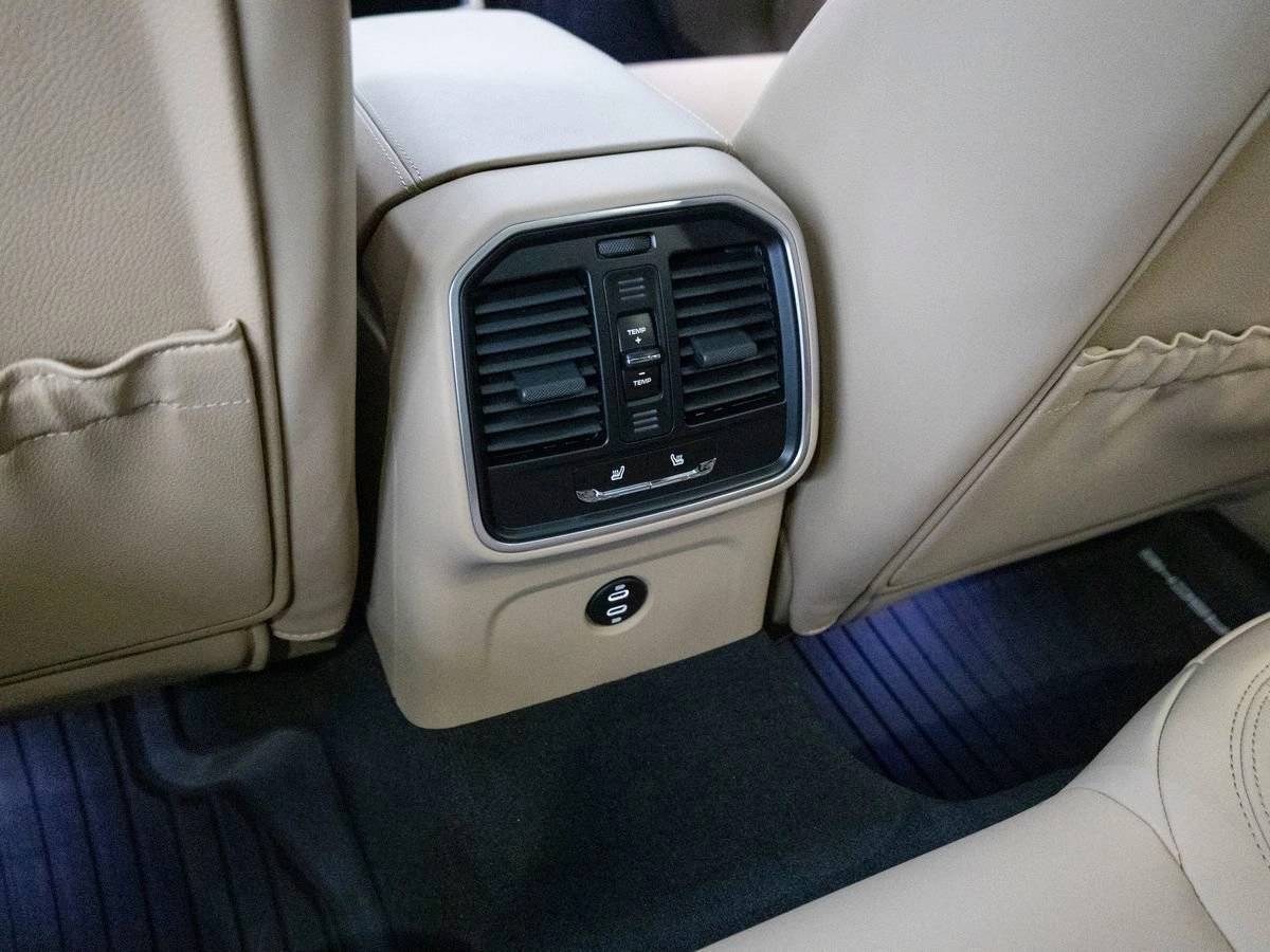 2026 Porsche Macan Macan S