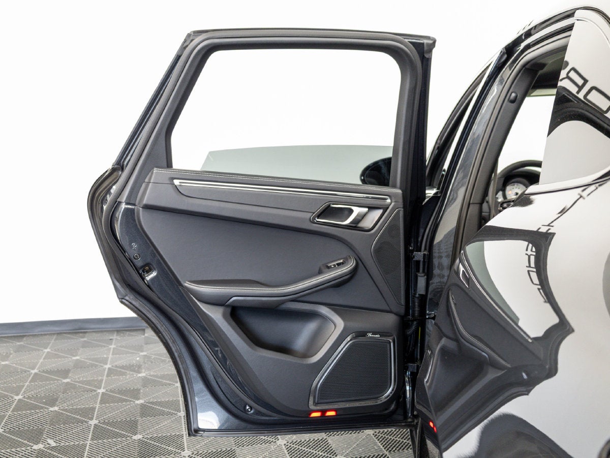 2026 Porsche Macan Macan S