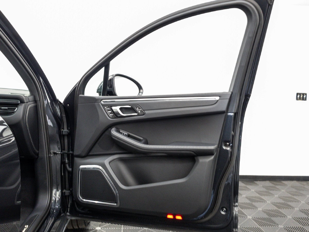 2026 Porsche Macan Macan S