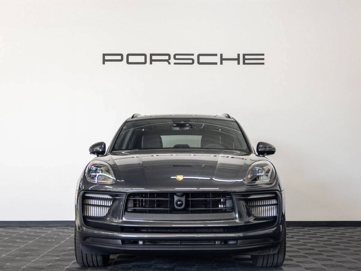 2026 Porsche Macan Macan S