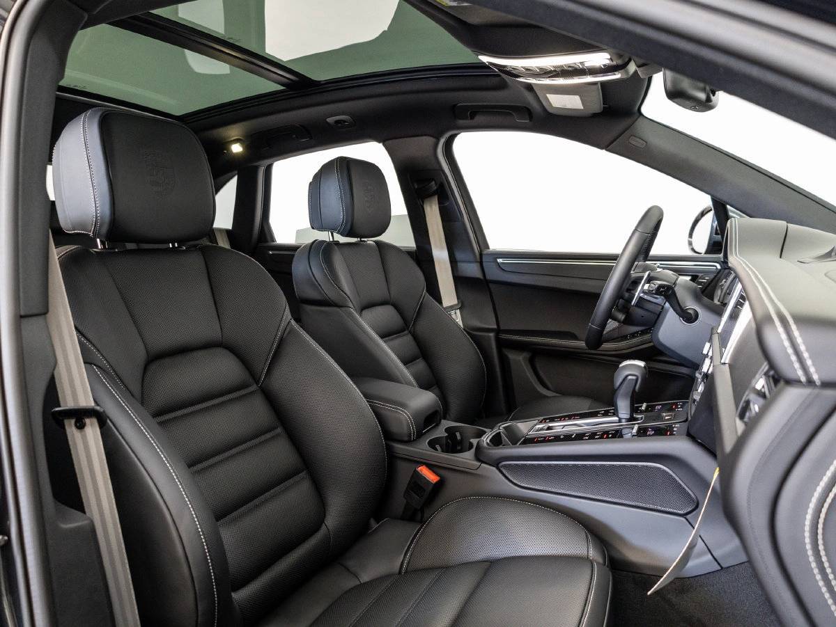 2026 Porsche Macan Macan S