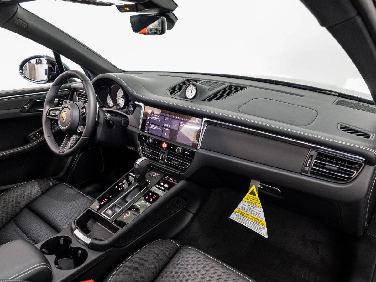 2026 Porsche Macan Macan S