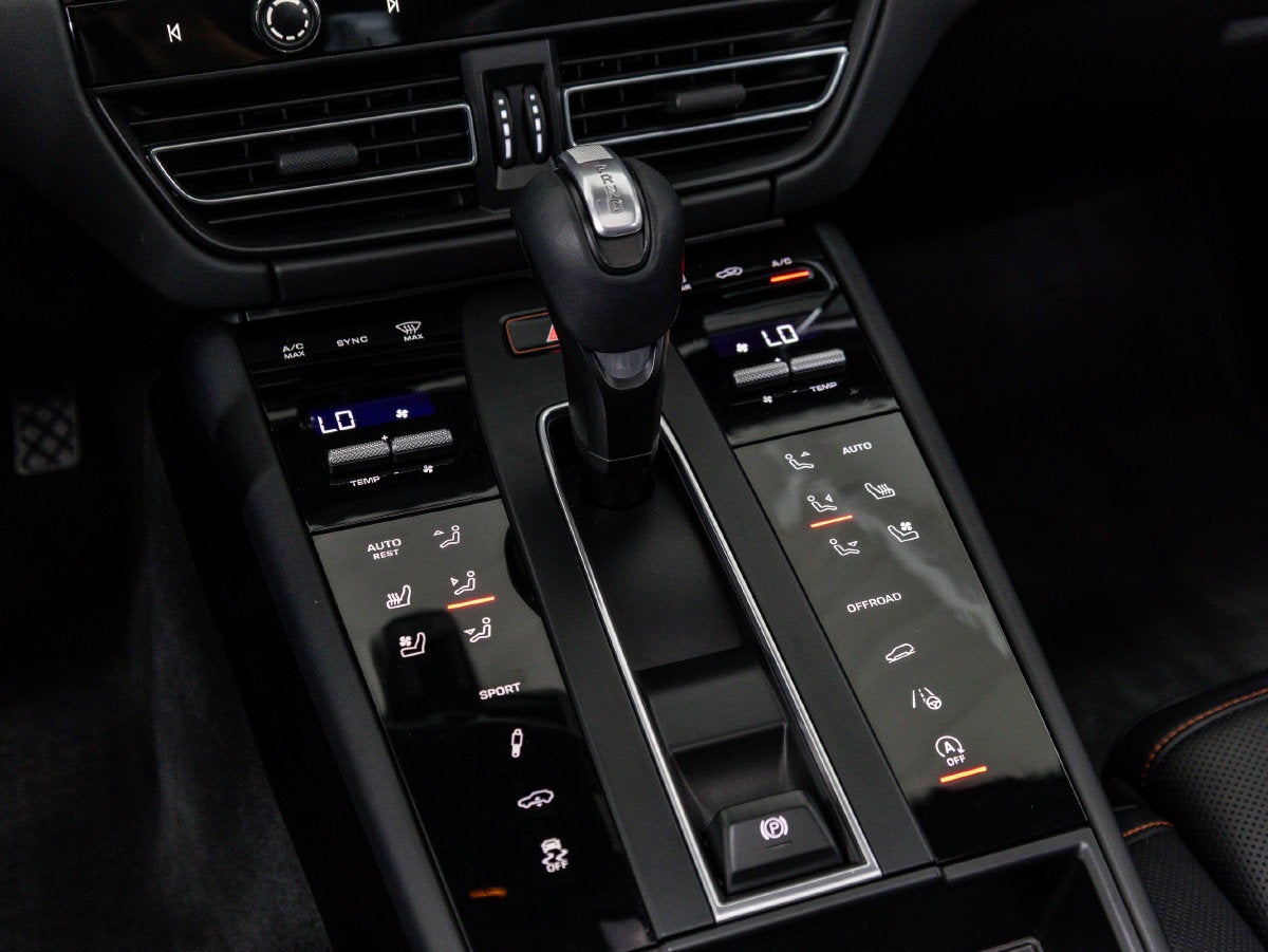 2022 Porsche Macan Macan S