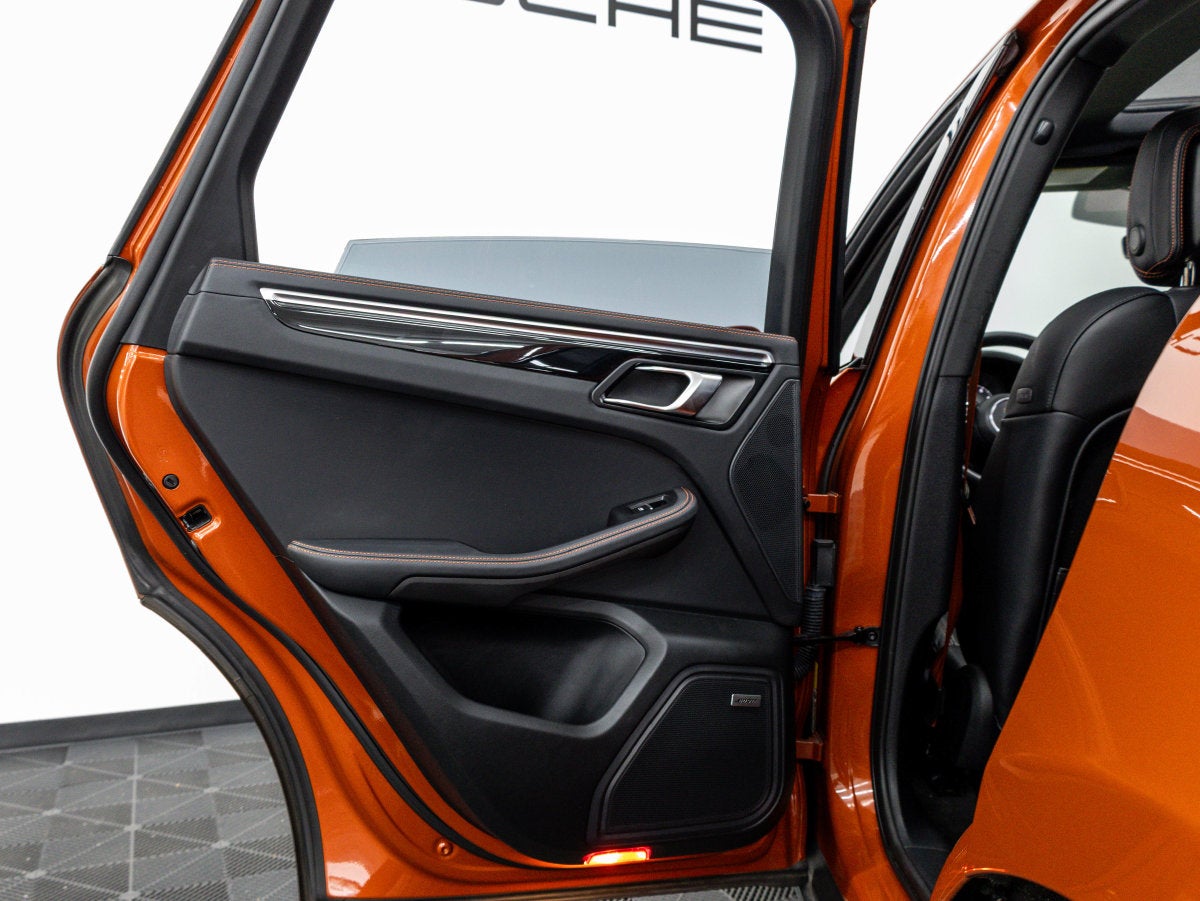 2022 Porsche Macan Macan S