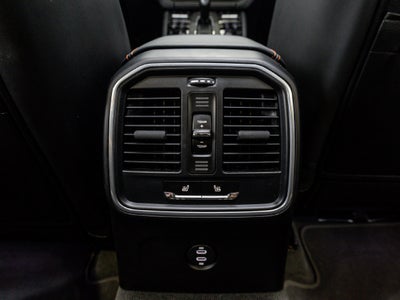 2022 Porsche Macan Macan S