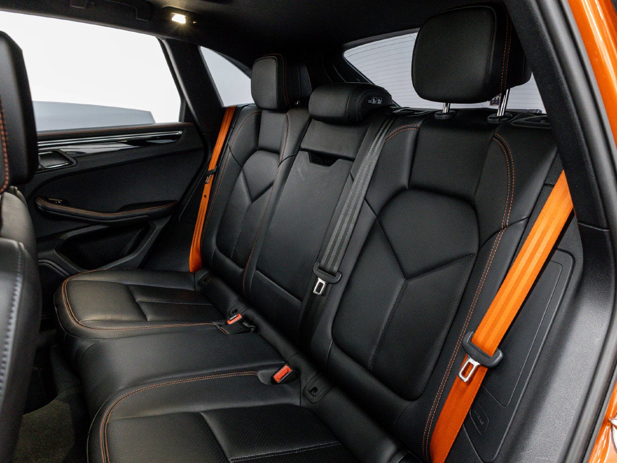 2022 Porsche Macan Macan S