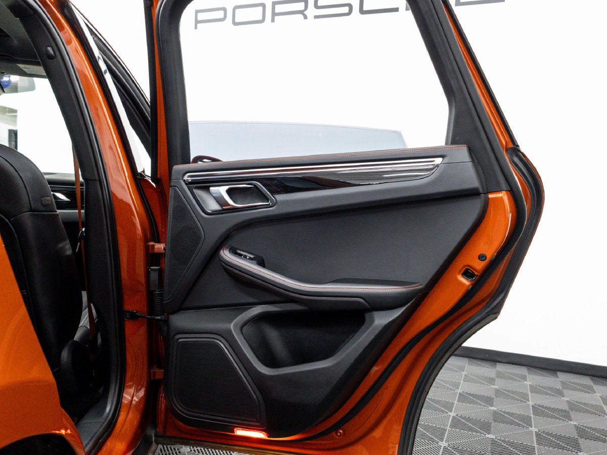 2022 Porsche Macan Macan S