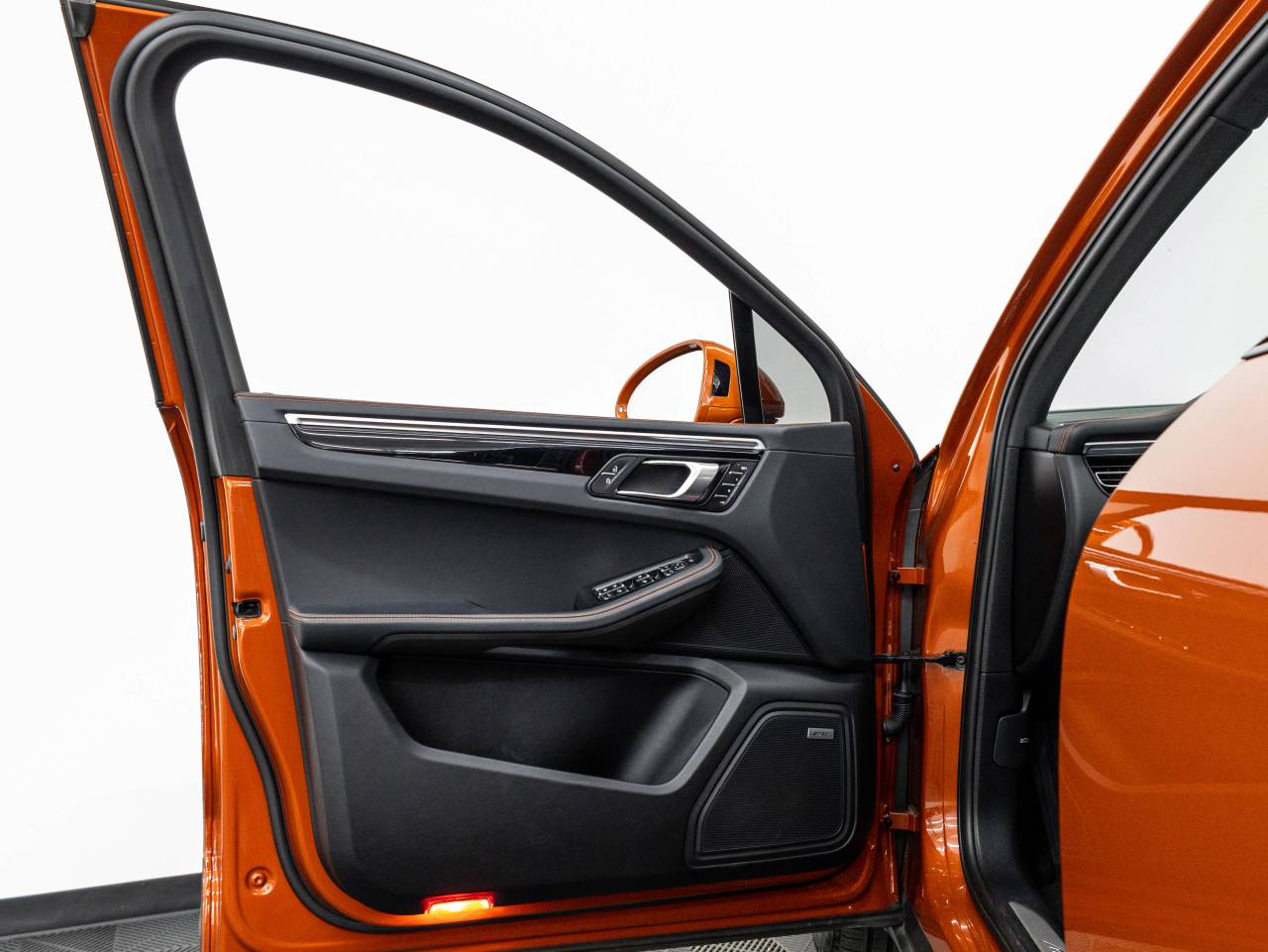 2022 Porsche Macan Macan S