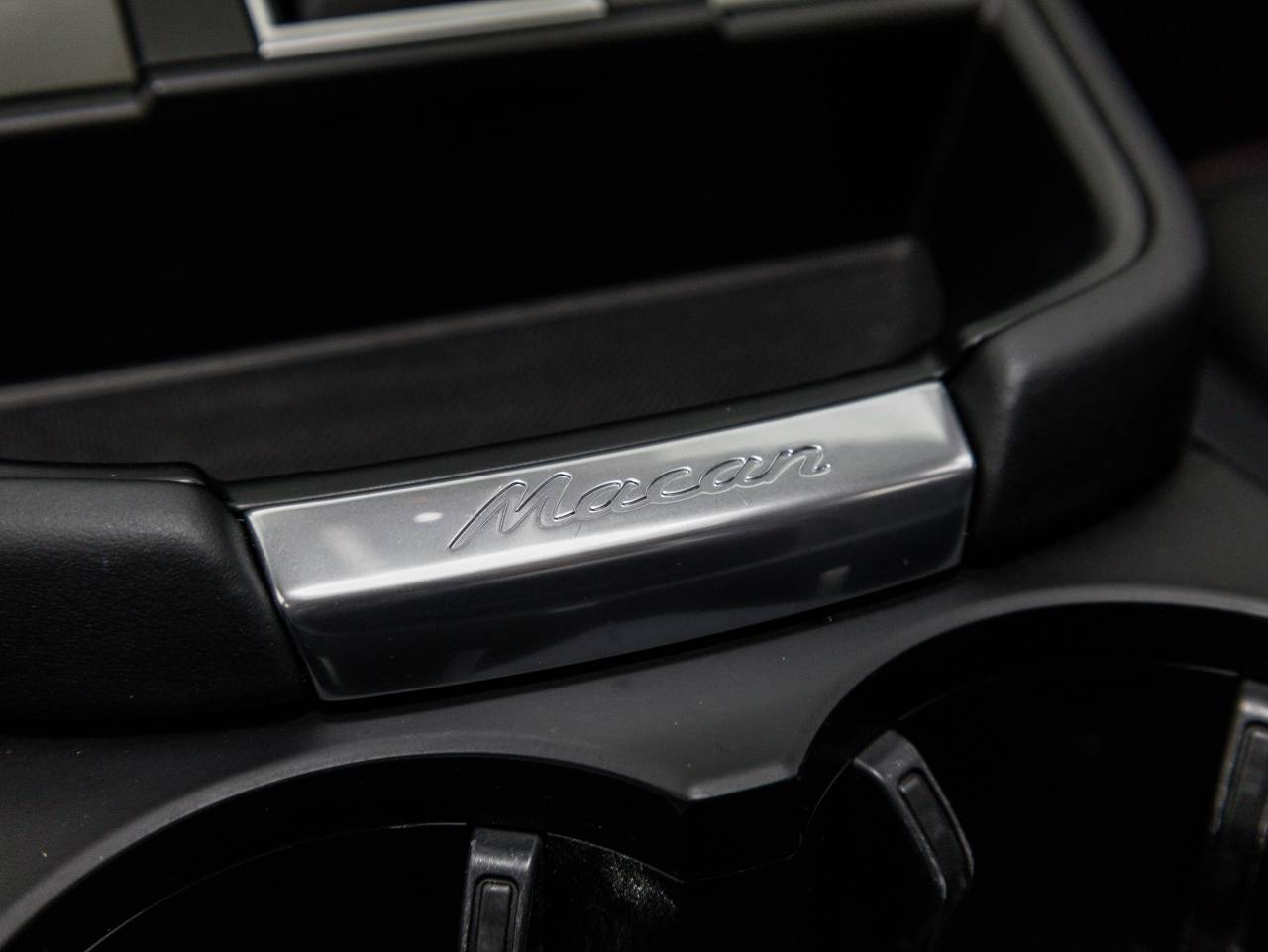 2022 Porsche Macan Macan S
