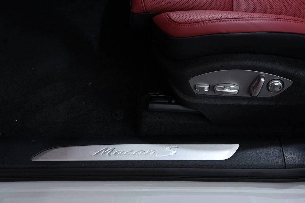 2026 Porsche Macan S