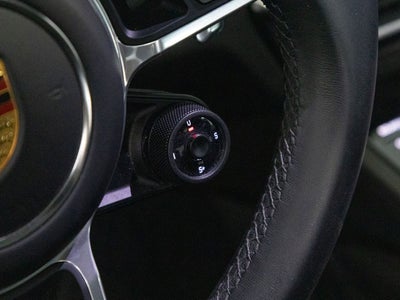 2023 Porsche Cayenne Cayenne GTS (MY23)