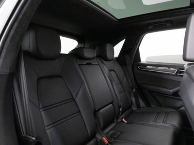 2023 Porsche Cayenne Cayenne GTS (MY23)
