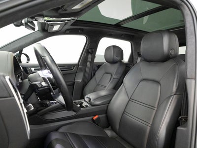 2023 Porsche Cayenne Cayenne GTS (MY23)