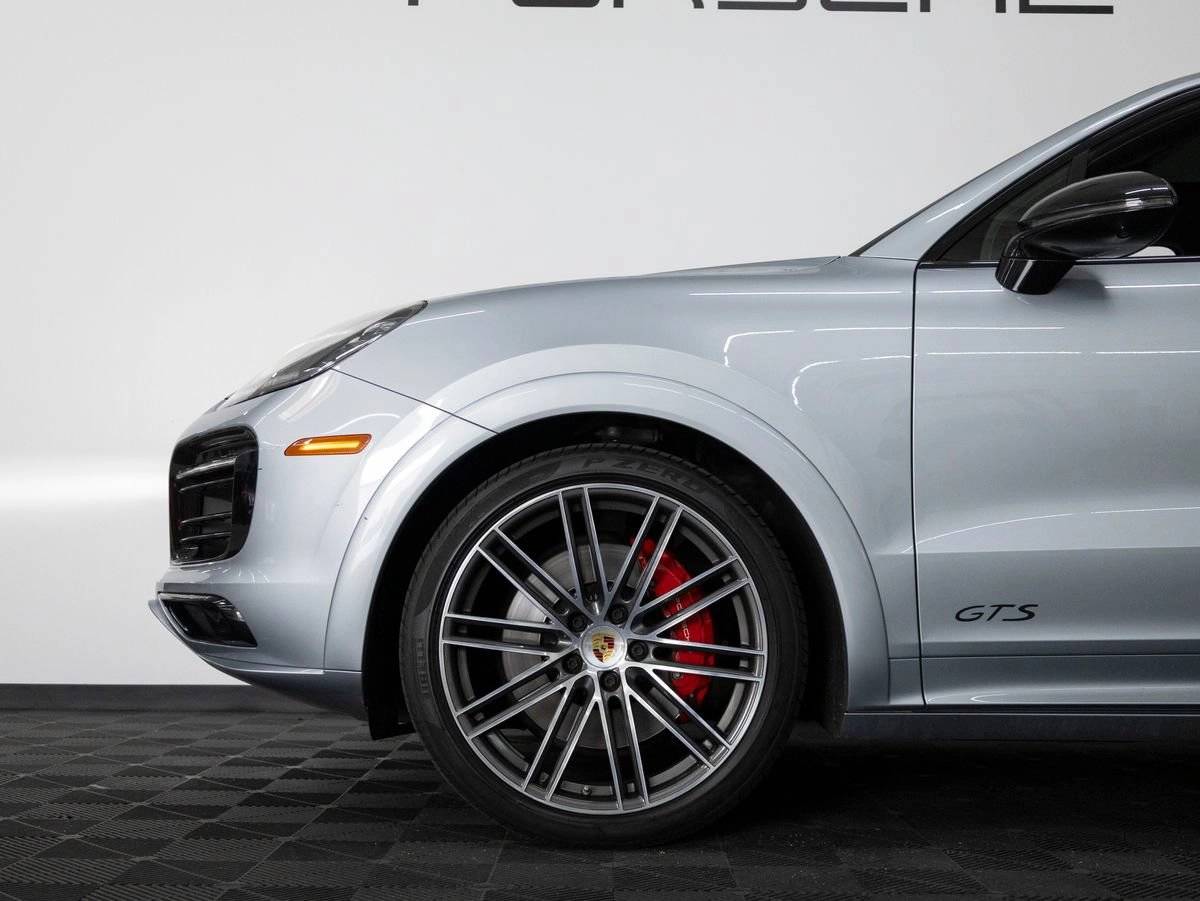 2023 Porsche Cayenne Cayenne GTS (MY23)