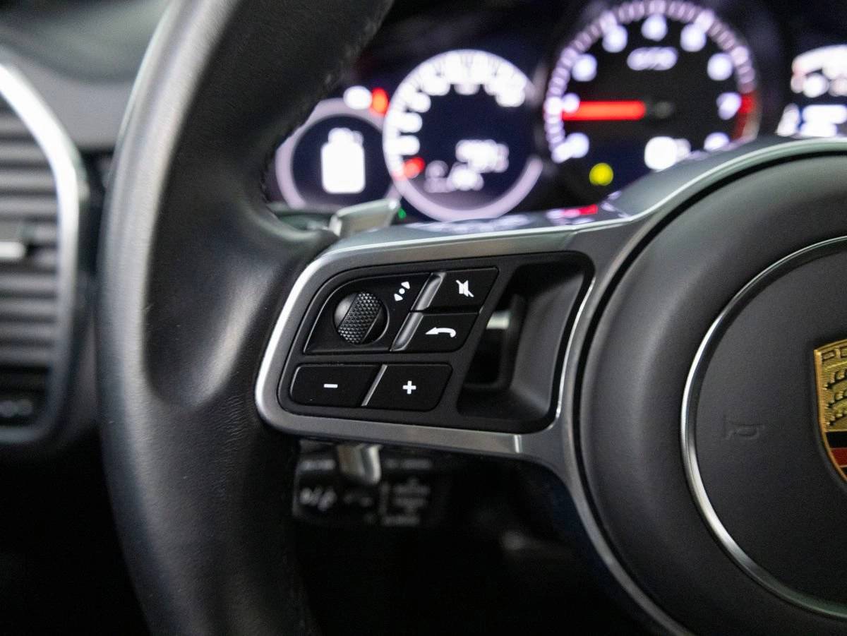 2023 Porsche Cayenne Cayenne GTS (MY23)