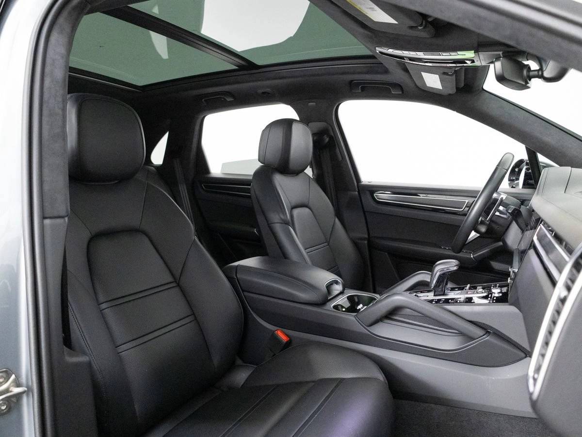2023 Porsche Cayenne Cayenne GTS (MY23)