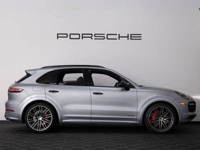 2023 Porsche Cayenne Cayenne GTS (MY23)