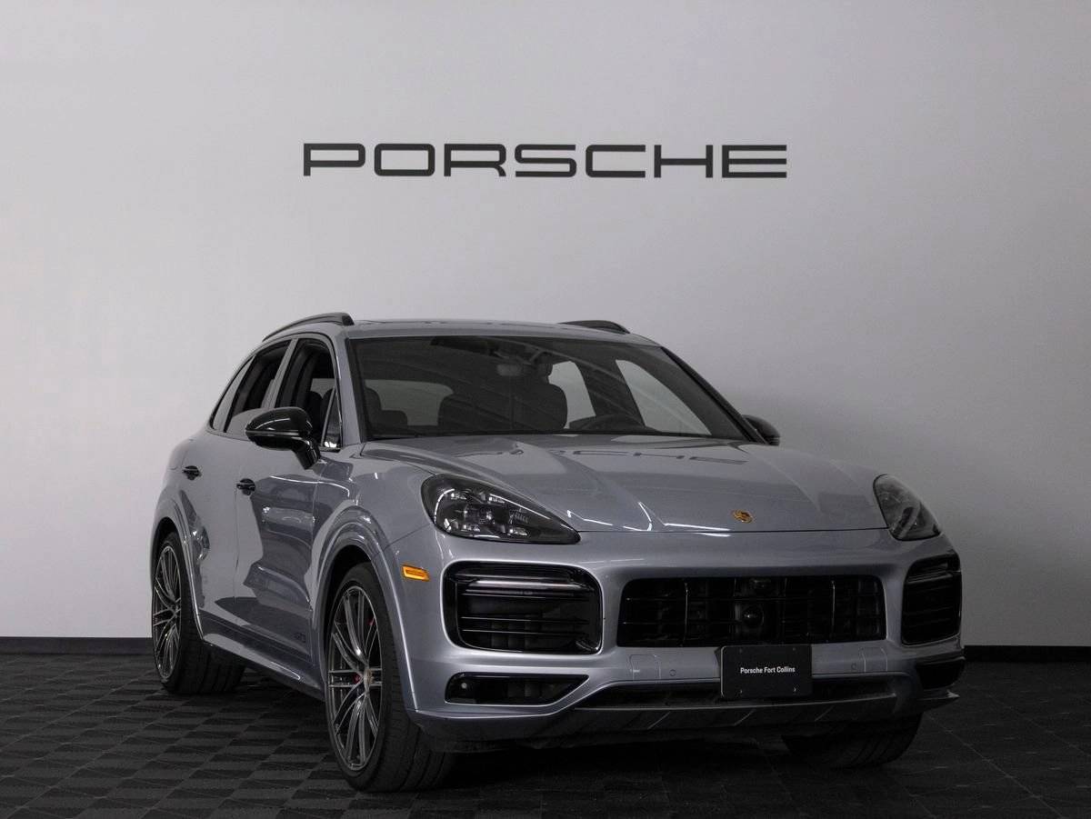2023 Porsche Cayenne Cayenne GTS (MY23)