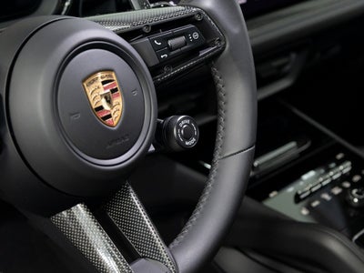2025 Porsche Cayenne GTS
