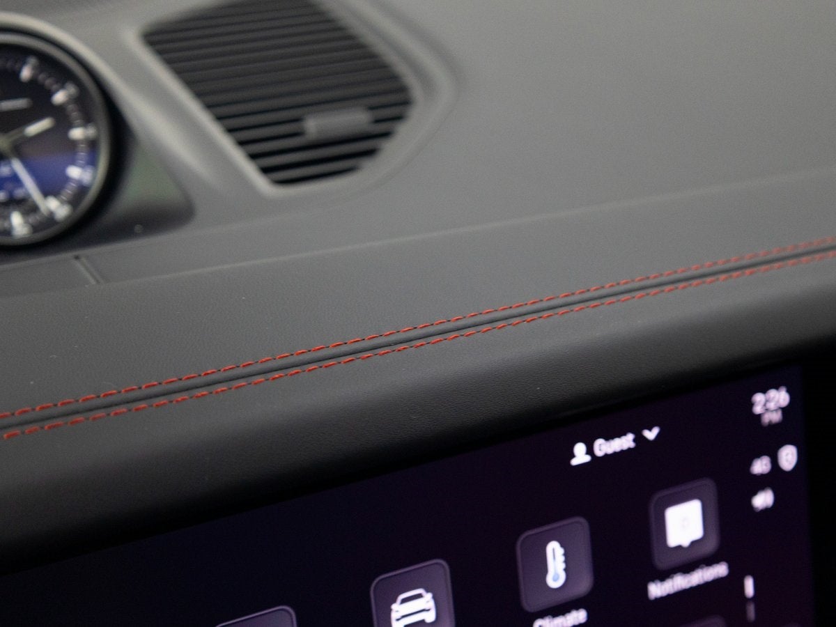 2025 Porsche Cayenne GTS