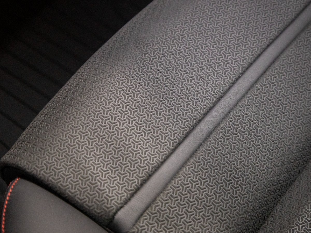 2025 Porsche Cayenne GTS