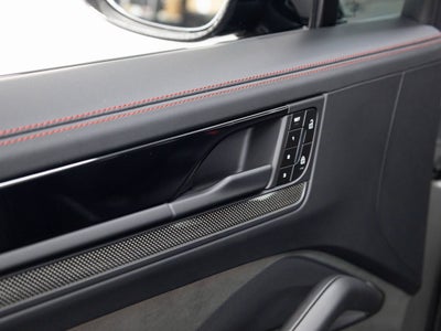 2025 Porsche Cayenne GTS