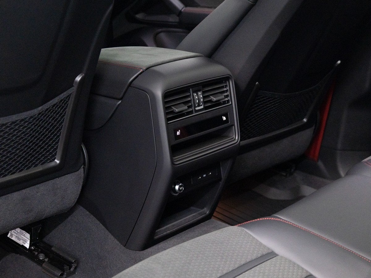 2025 Porsche Cayenne GTS