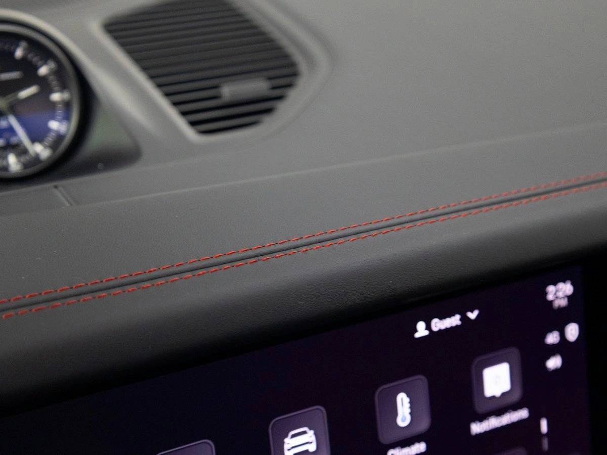 2025 Porsche Cayenne GTS