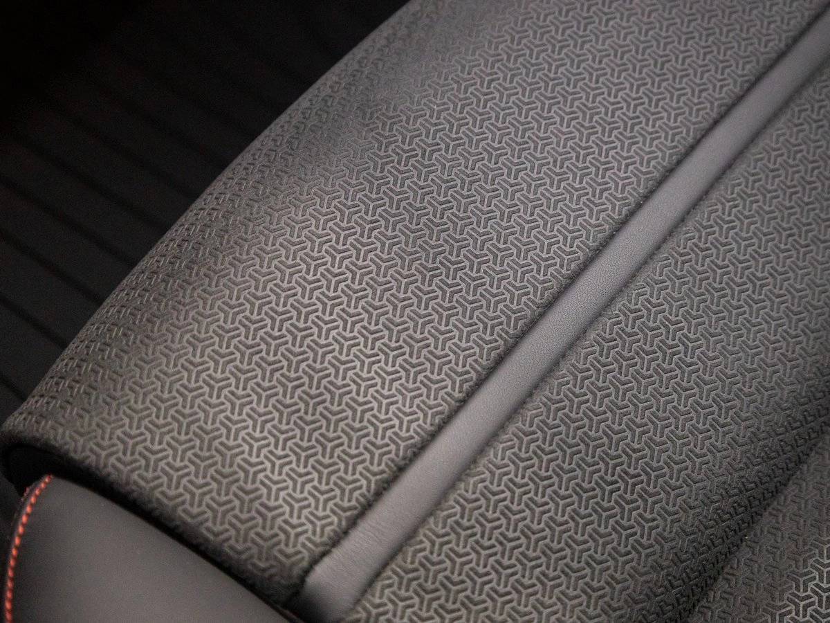 2025 Porsche Cayenne GTS