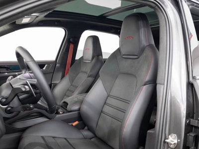 2025 Porsche Cayenne GTS