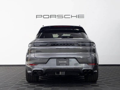 2025 Porsche Cayenne GTS